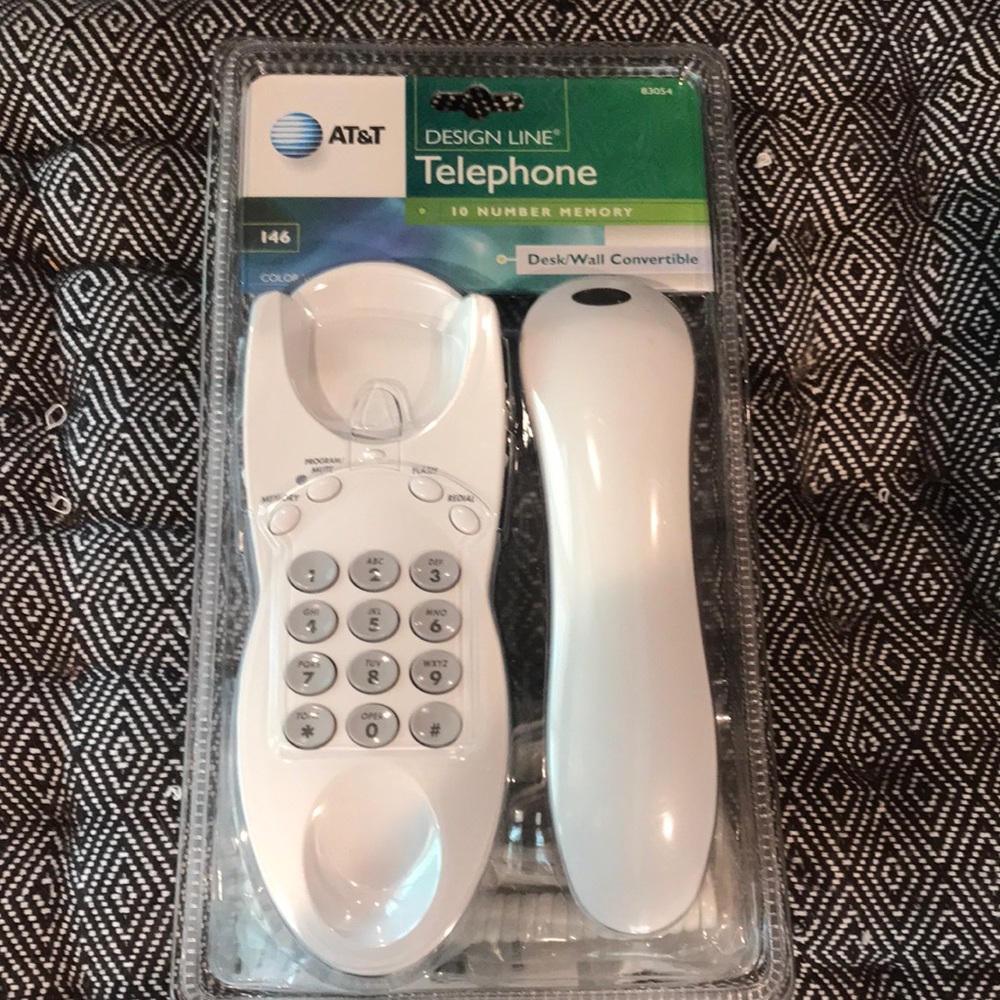 Retro Desk or Wall Phone